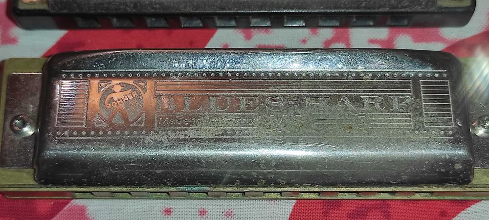 6 muzicure  4 HOHNER + 2 chinezesti