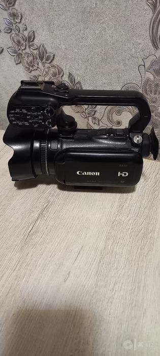 Видеокамера canon xa10 сотилади