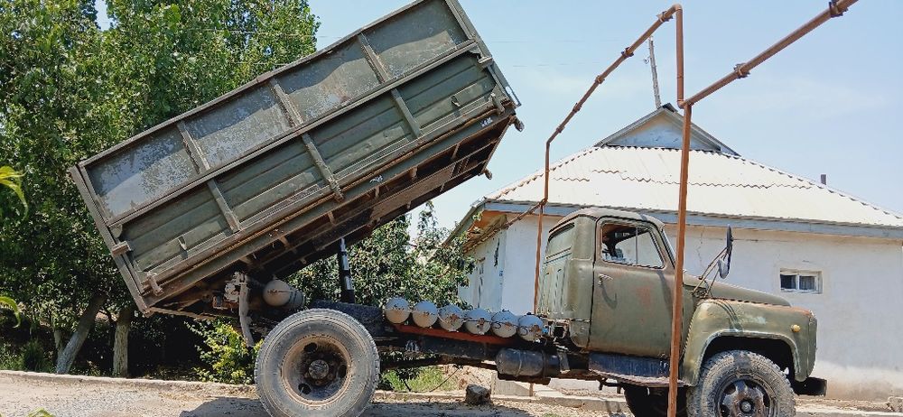 Gaz 53 samosval sotiladi