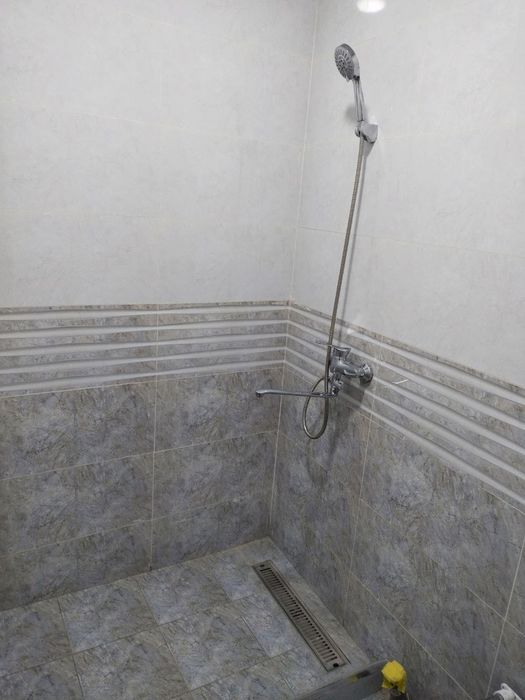 Аренда 2х комнат пустая, только стиральная машинка есть на Чиланзар-7