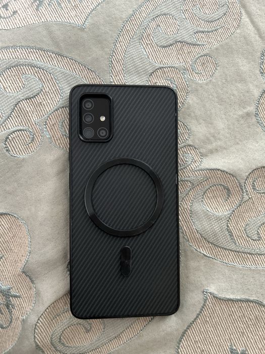 Обменяю телефон на айфон