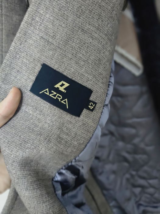 Palto yangi 4 marta kiyilgan razmer 42 narxi 450mng