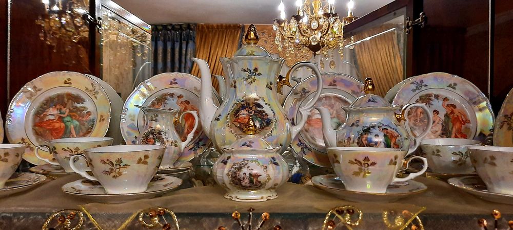 Чайно-кофейный сервиз Мадона "Золотая шишка"ГДР "KAXLA". Антиквариат.