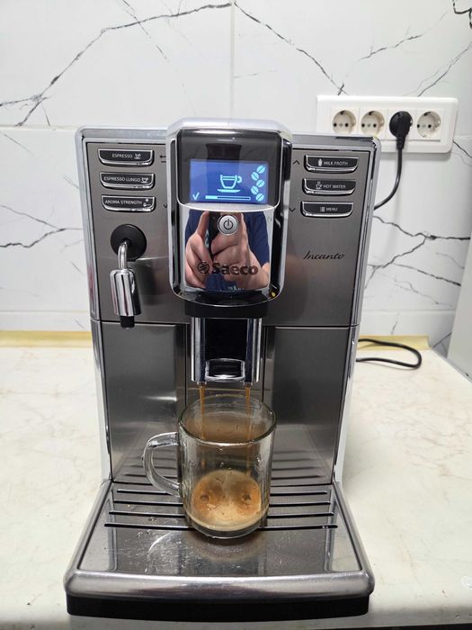 Espressor Automat Saeco Incanto HD8914 Aparat cu Cafea Boabe