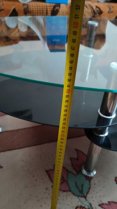 холна стъклена маса