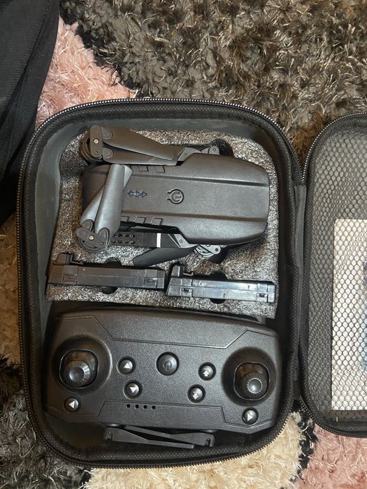 Vand drona  cu camera