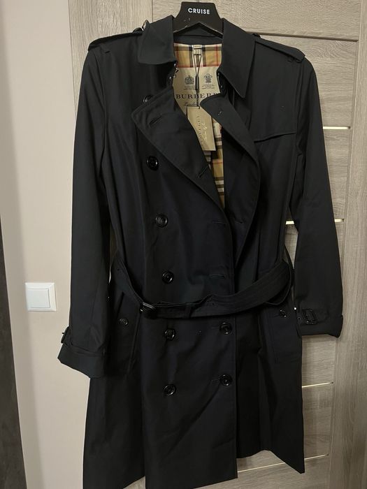Ново  Burberry Kensington Trench Coat