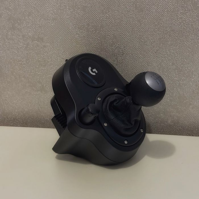 Logitech g923 руль/педали/шифтер