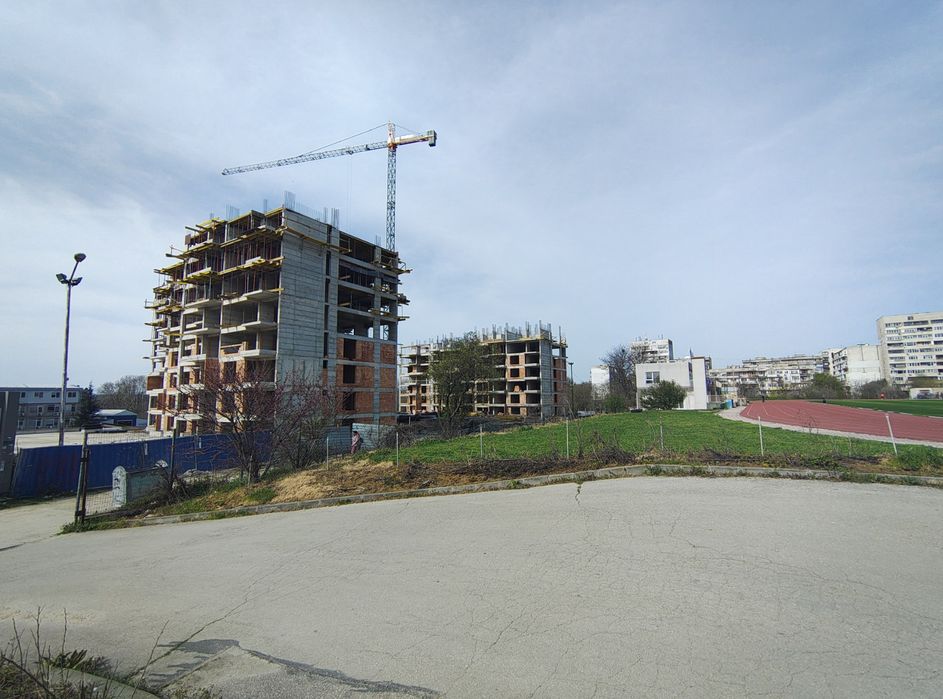 Двустаен южен апартамент за продажба, в новострояща се сграда в кв. Мл