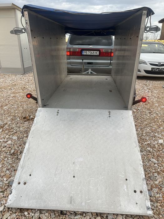 Ресьорно ремарке с алуминиев кош