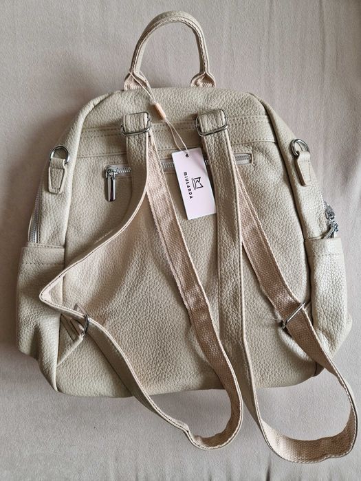 Дамска раничка от еко кожа