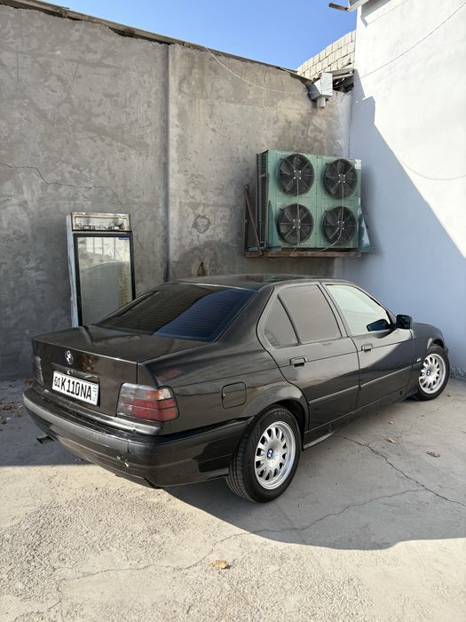Bmw E36  320 Kabanchik Sotiladi (srochna)