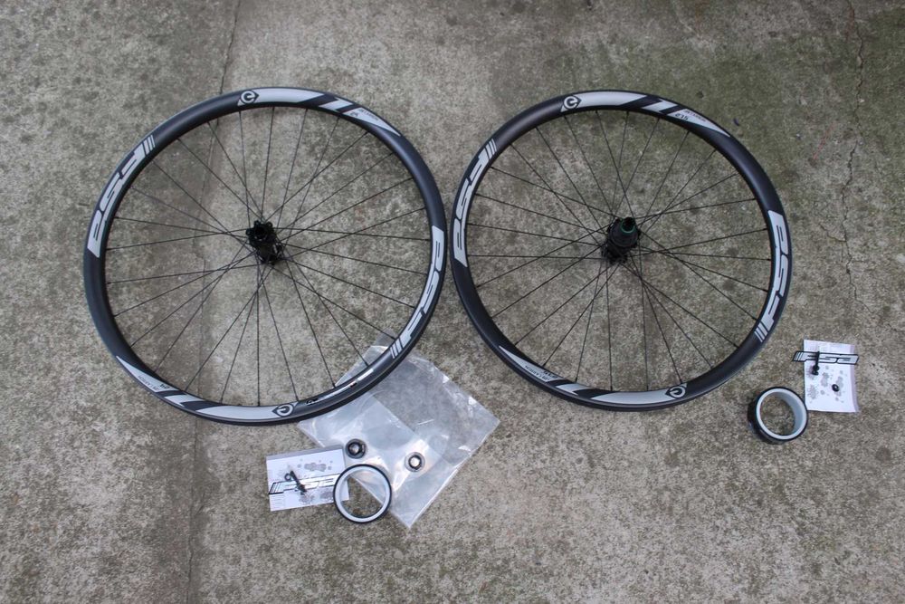 FSA E-MTB I29 Mullet Boost Carbon set roti Sram XD - 6 surub disc