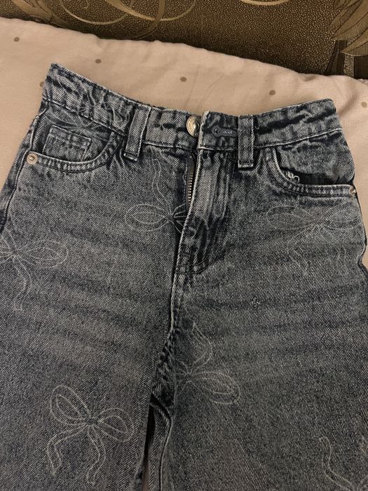 Blugi crac larg fetite 4 ani in stare perfecta reglabili in talie