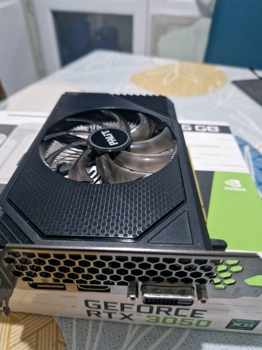 Видеокарта nvidia GeForce RTX 3050