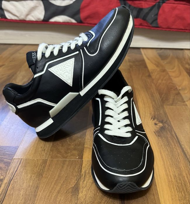 Обувки GUESS-мъжки