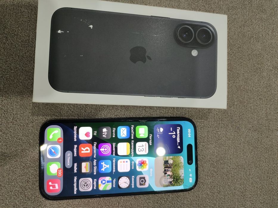 iPhone 16 • 256GB • на гарантии • 100% батарея