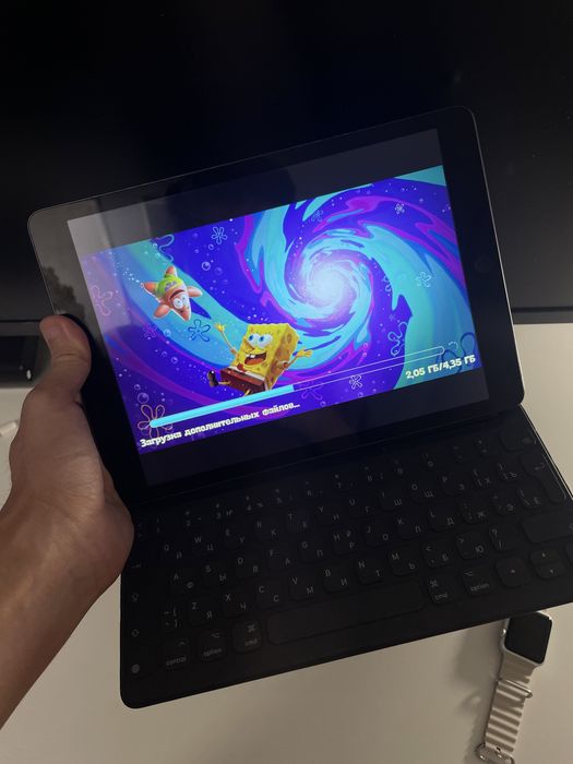 Apple iPad 9 + Folio Keyboard планшет