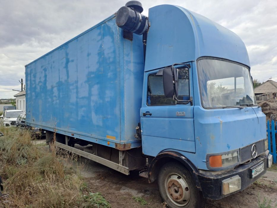 Mercedes benz 813 814