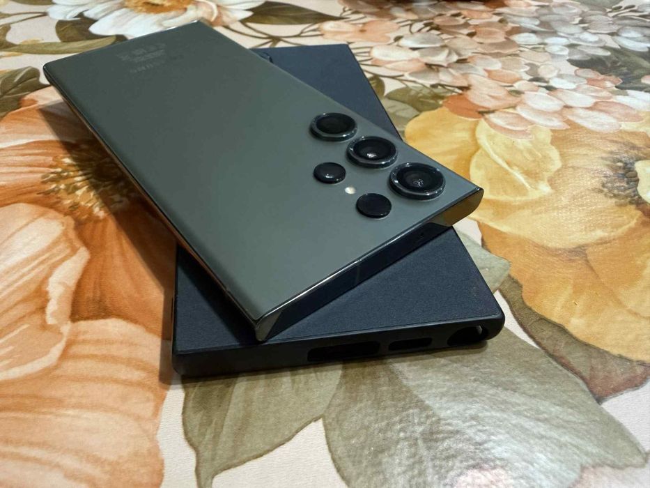 Като НОВ SAMSUNG S 23 ultra