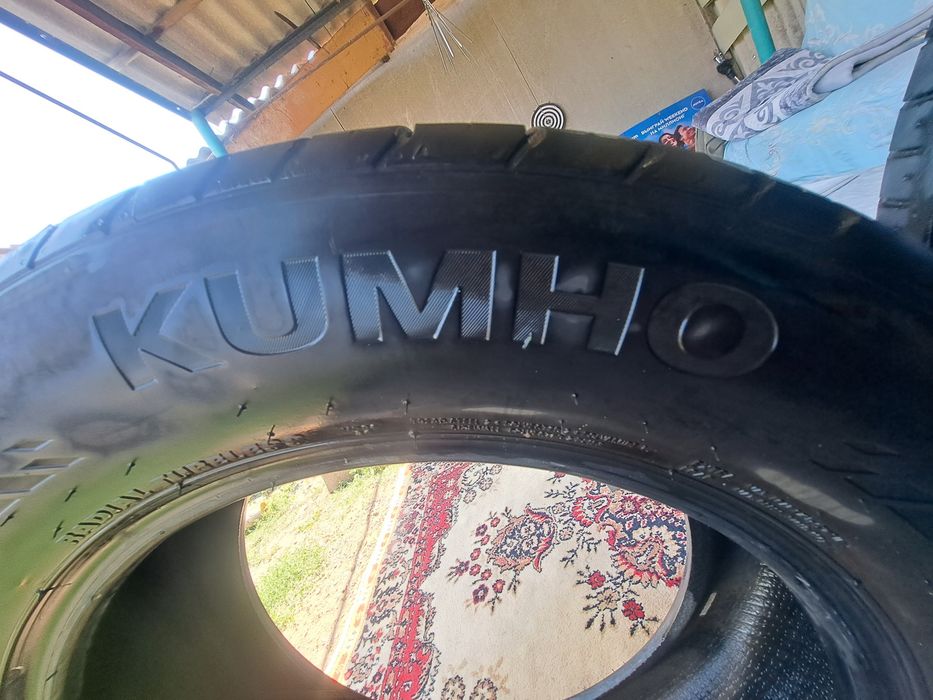 Покрышки Kumho состояние среднее