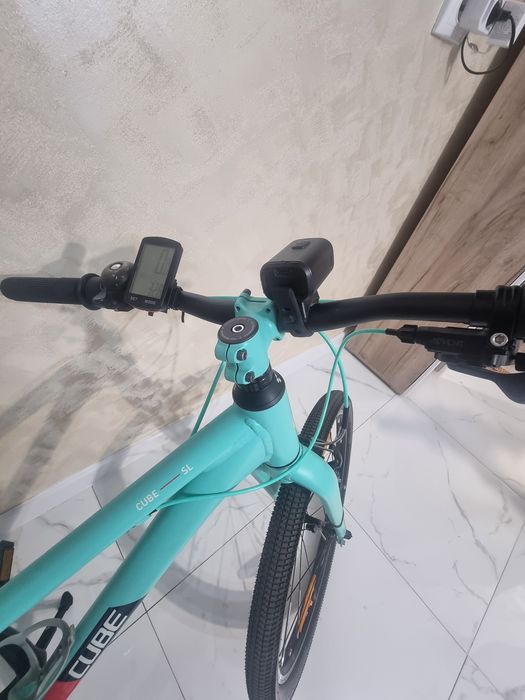 Bicicleta cube sl 240