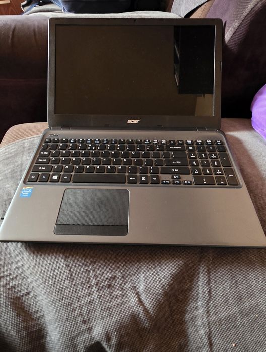 Acer Aspire E1 V5WE2 pret 100lei