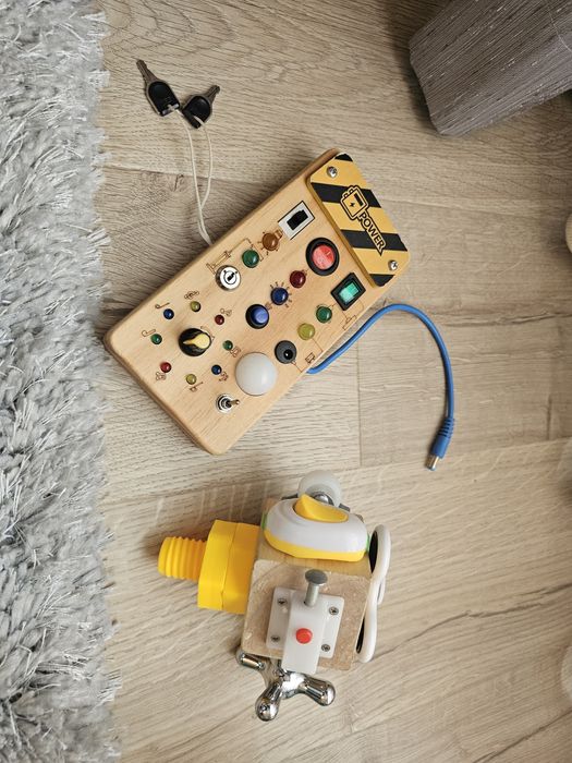 HAPE Сензорни барабани , детски барабани , дървени играчки , играчки монтесори , Бизи Кубче , Електрическо табло с активности , Fisher Price Конюшня