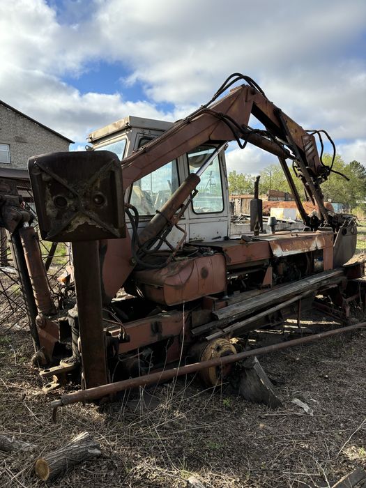 Продам трактор эксковатор