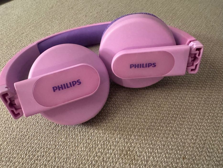 Продавам детски слушалки PHILIPS