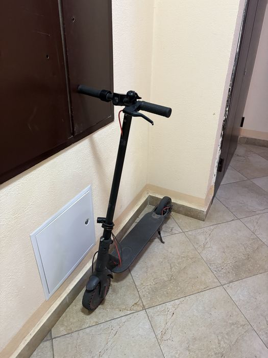 Продам электронный самокат