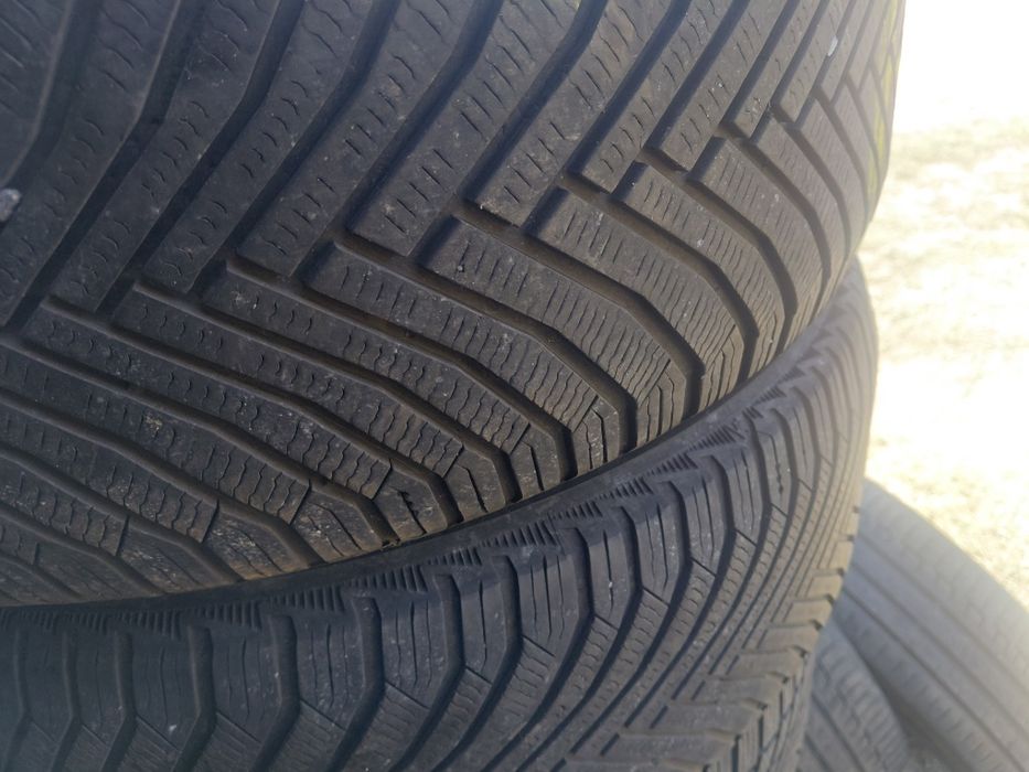 225/55/17" Michelin 2бр.гуми.дот2025