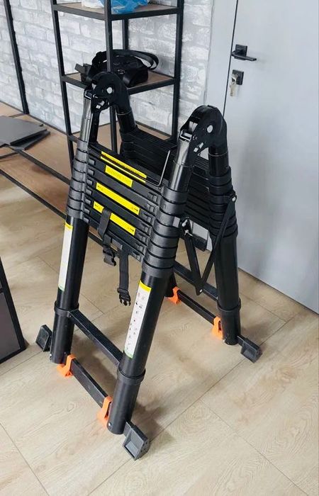 Лестница телескопическая в аренду. Нарвон ижарага. Стремянка.