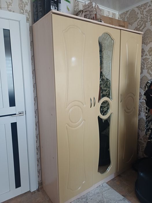 Продам шкаф в отличном состоянии