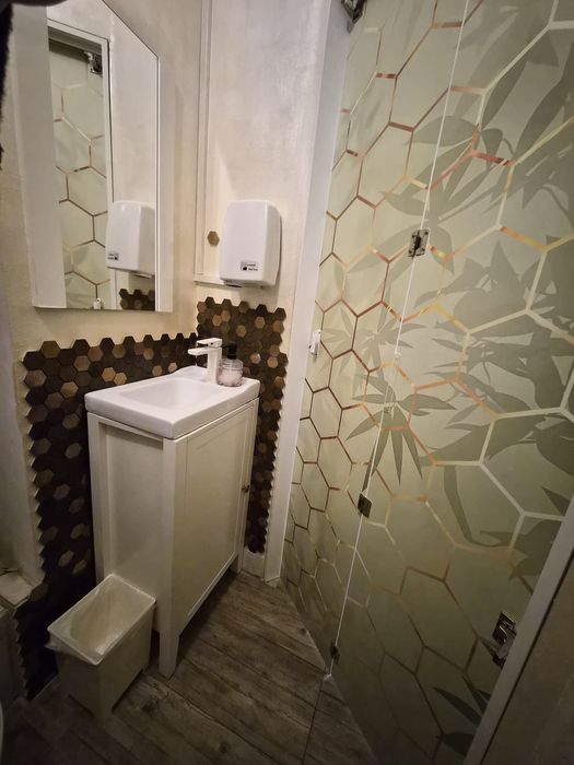 De vânzare apartament (spațiu comercial)