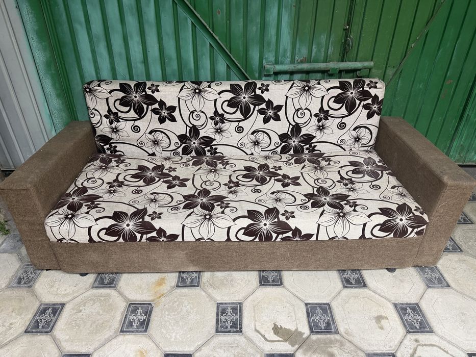 Диван тахта срочно продам