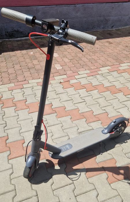 Vând trotinetă electrică AOVO PRO, stare foarte bună
