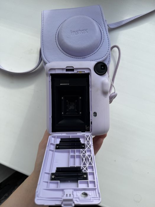 Продам INSTAX 12 mini с чехлом