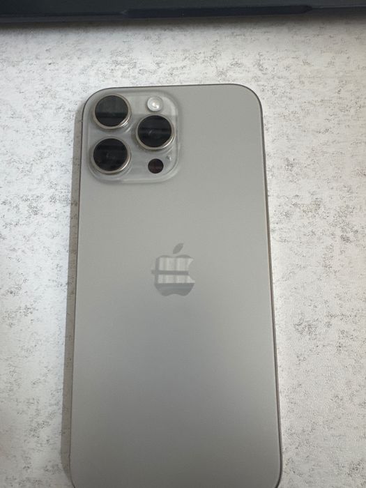 iPhone 16 pro max e sim , 256 gb