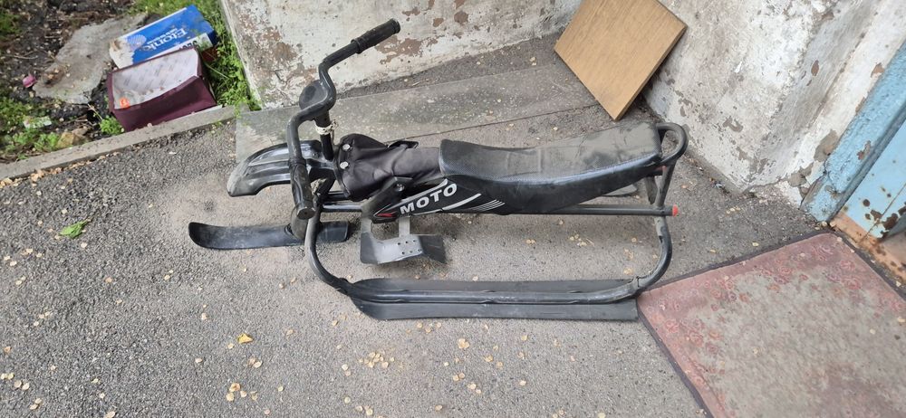 Продам детский снегокат