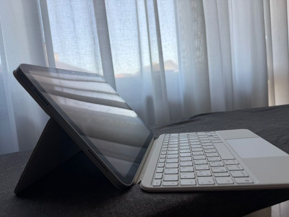 Продавам Apple IPad 10-то поколение