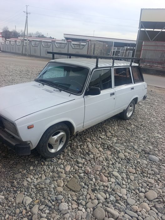 Vaz 2104 sotiladi