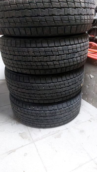 Зимние шины сатамын, біреуі 16 000