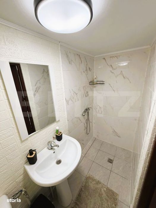 Hotel de vanzare, 2120 mp, zona Malini
