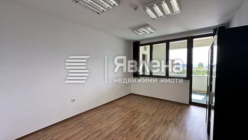Дава се под наем Офис в Варна, Чайка - 137 кв.м за 1370 € - Снимка #6