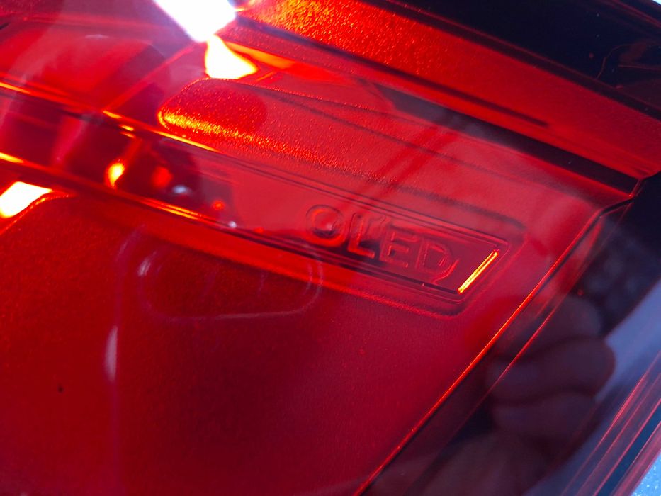 4M0945094Q Нов десен OLED Стоп Ауди Audi Q7 4M Lift Кю7