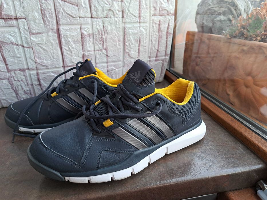 мъжки маратонки,кецове,спортни обувки,ном42,5 Adidas,адидас