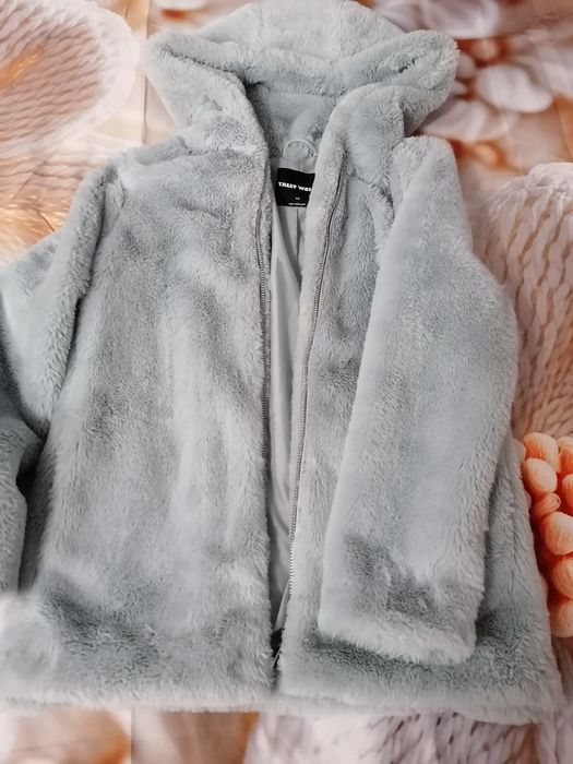 Палто.                         .