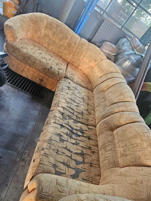 Диван с канапе и 2бр. табуретки