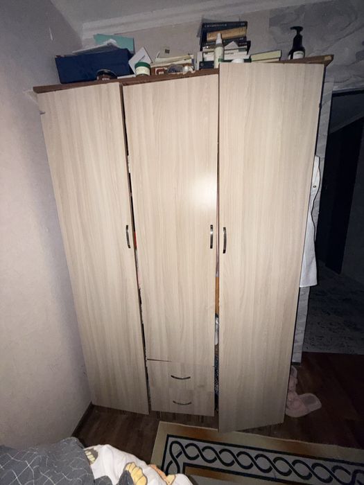 Продам шифонер срочно